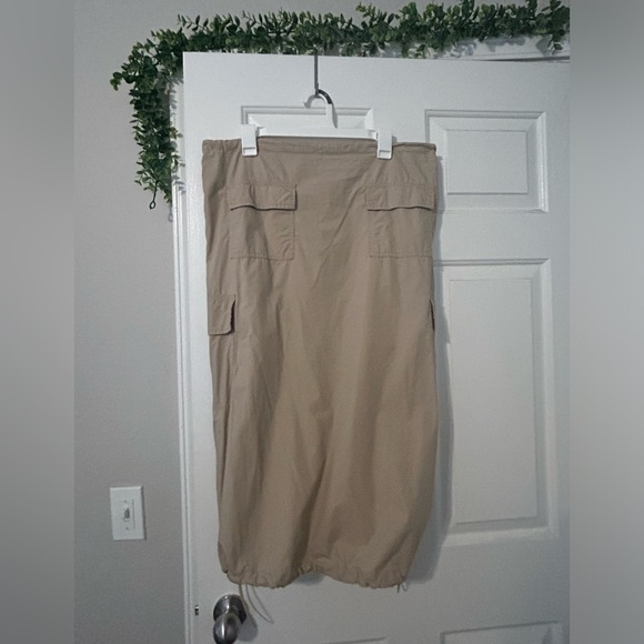 Tan Utility Cargo Long Skirt, Adjustable Maxi Skirt Ruched, with Pockets - Picture 3 of 5